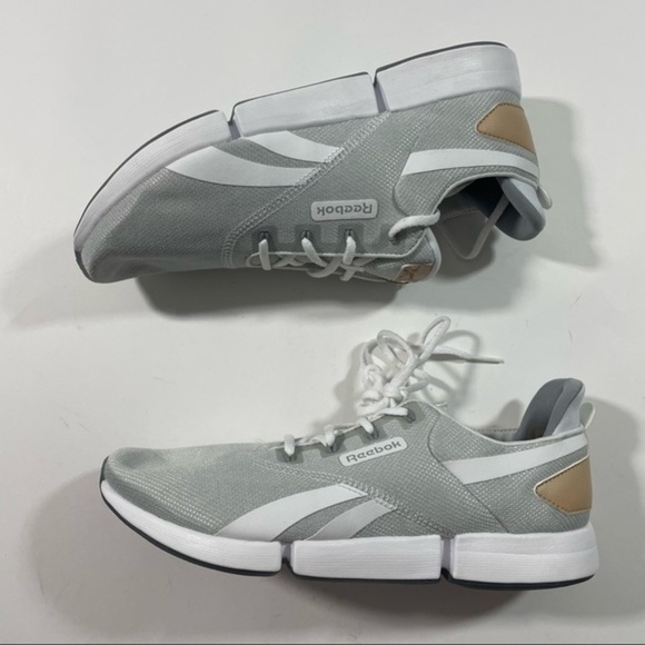 New Sample Mens Reebok Daily Fit Shoes Grey Sneakers - Picture 3 of 7